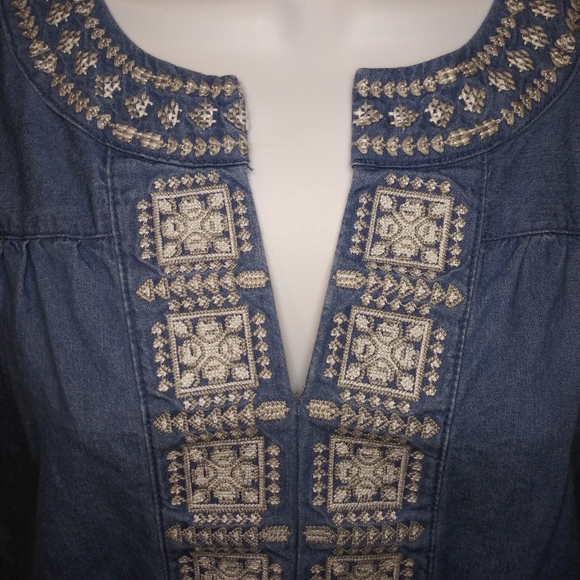 Knox Rose Boho Embroidered Chambray Mini Dress - Picture 4 of 10